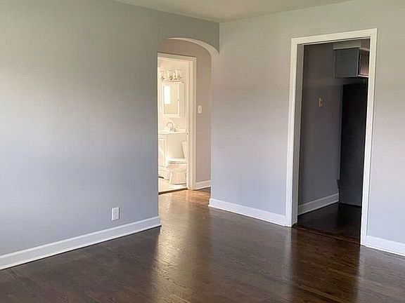 5th image of 11216 S Western Ave #1W