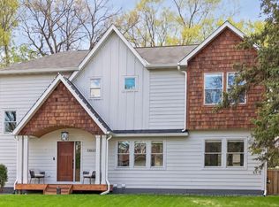 3374 Library Ln, Minneapolis, MN 55426