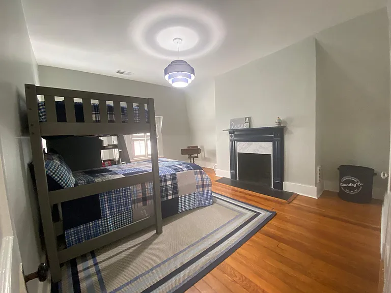Bedroom #4 (3rd floor)
