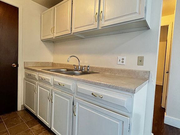5th image of 1001 Robertson St APT C3