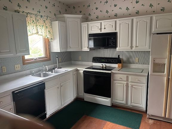 3rd image of 600 34th Ave N