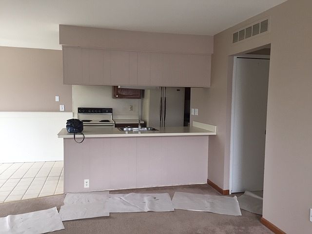 1st image of 354 Neptune Dr #109
