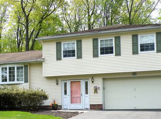 38 Wilson Dr, Berkeley Heights, NJ 07922