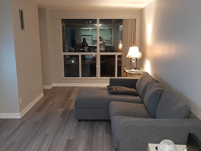 28 Hollywood Ave #607 — Photo 6