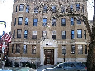 2nd image of 58 Queensberry St #4A4