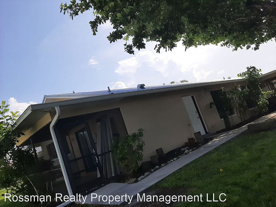 1st image of 1107 SE 23rd Pl #1