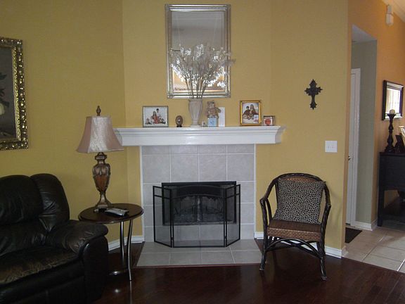 2nd image of 7837 Armstrong Dr