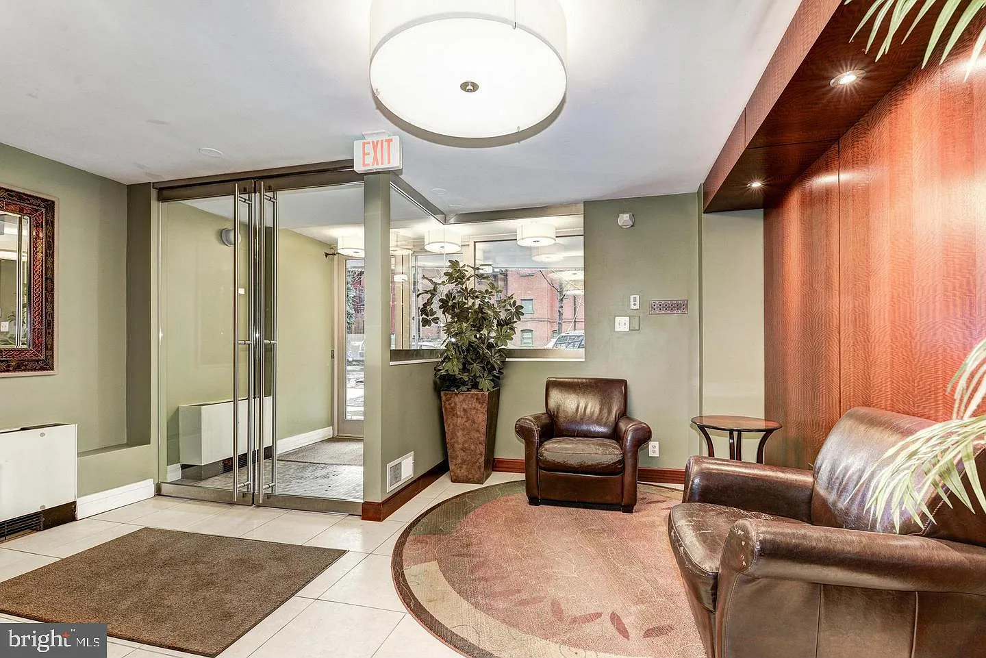 Studio, 425 sqft, $2,395 — Photo 4