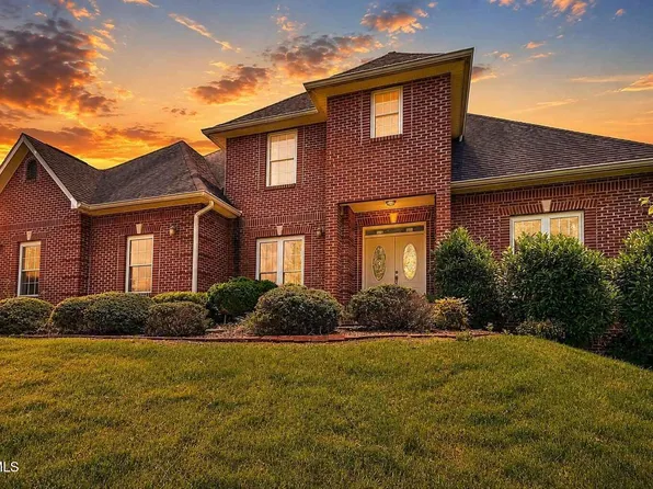 23047 Lone Eagle Dr, Bristol, VA 24202