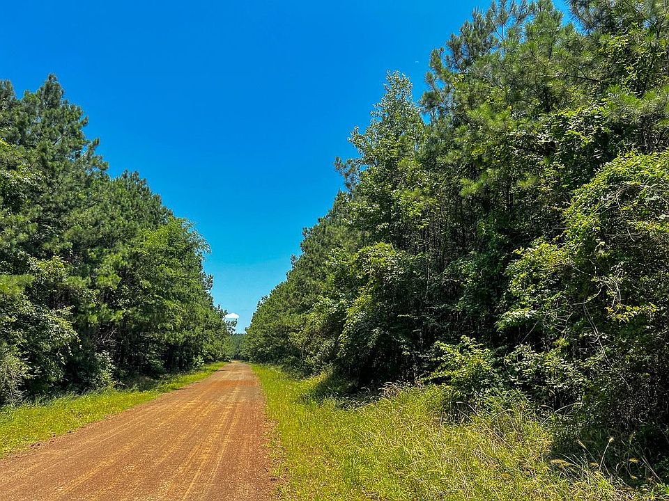 2nd image of 8 Bayou Rd