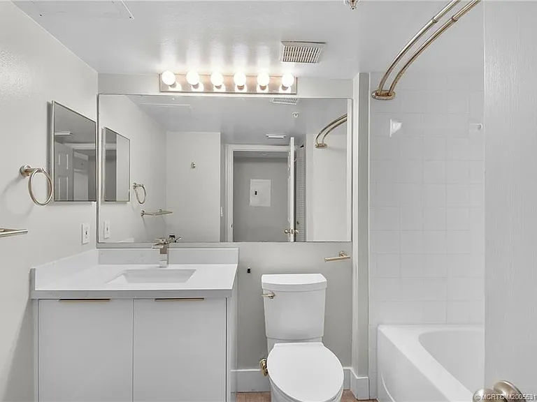 3765 NW Mediterranean Ln — Photo 16
