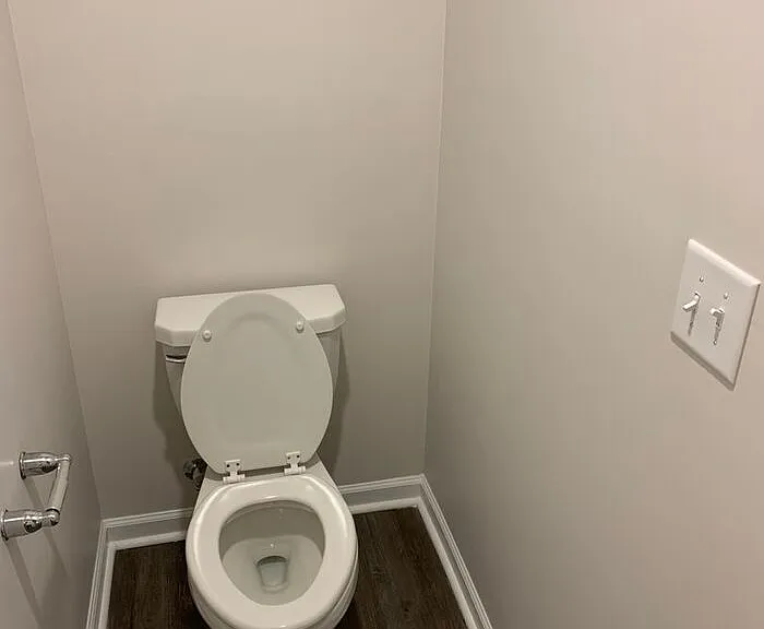 16357 Waterbury Ln — Photo 12