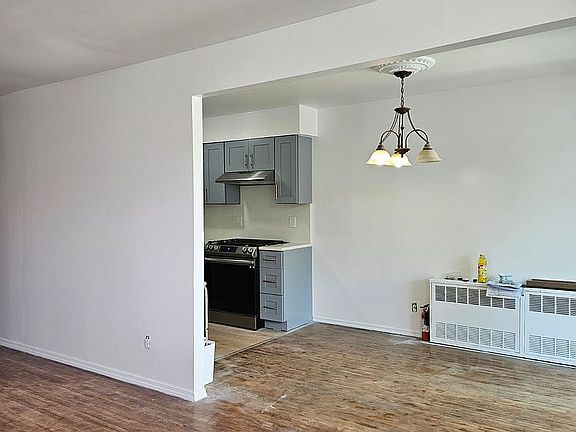 4th image of 32-58 38th St #2
