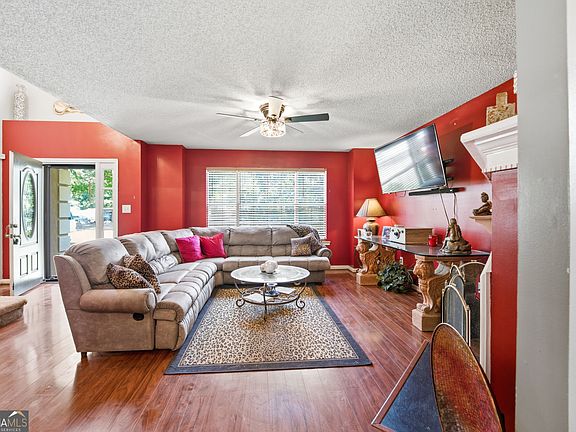 5th image of 100 Eagle Way