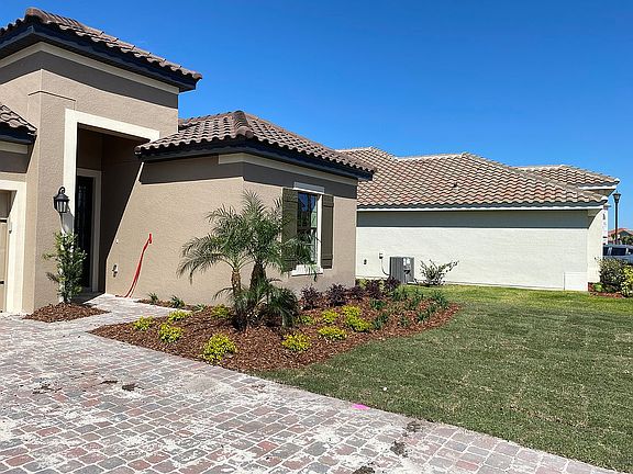 3rd image of 3891 Carrick Bend Dr