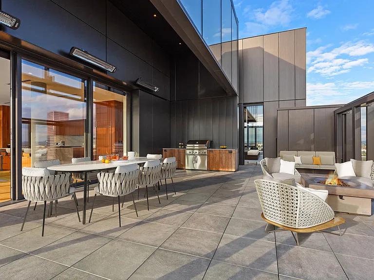 Residences at 11W — Photo 15