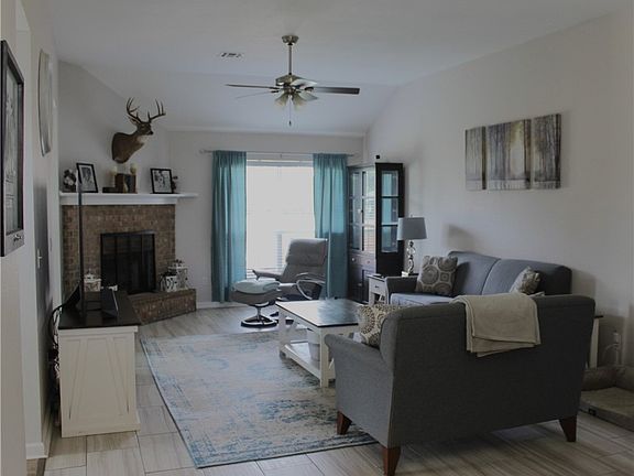 5th image of 3607 W Bishop Dr