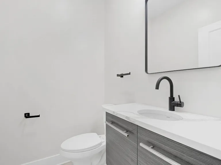 4927 S Prairie Ave #2N — Photo 4