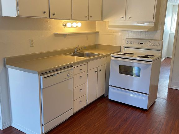 5th image of 6615 150th St SW #91