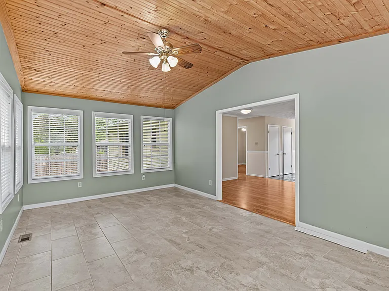 12105 W Kings Gate Rd — Photo 13