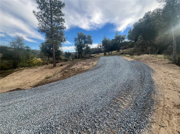 0 Hangtree Ct, Oakhurst, CA 93644