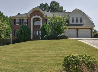 4898 Woodfall Dr, Lilburn, GA 30047
