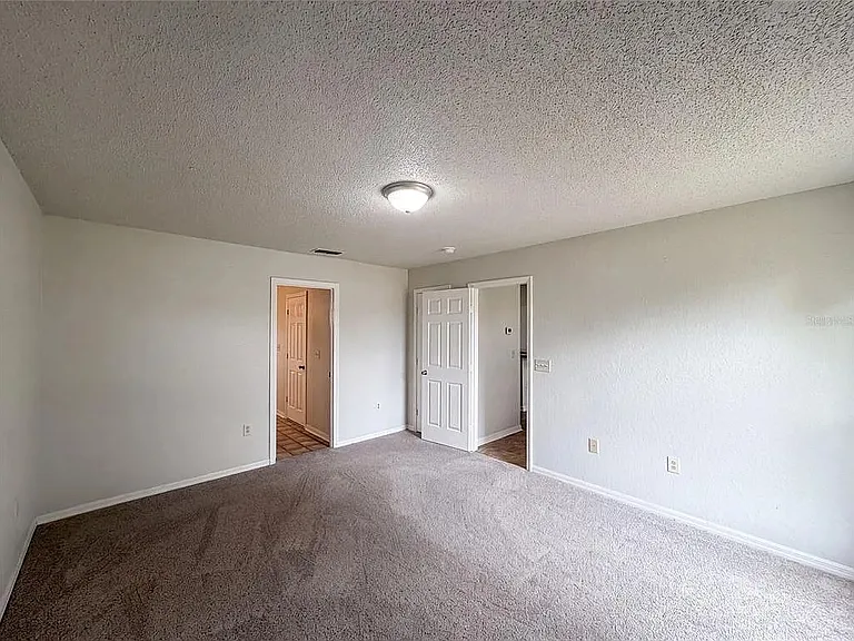 1037 Highland Crest Cir — Photo 13