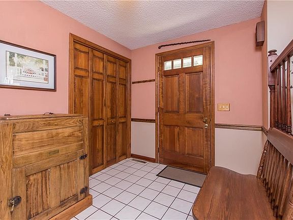 3rd image of 66 Scattertree Ln