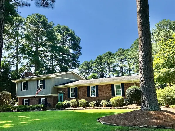 4005 Western Hills Dr, Sanford, NC 27330