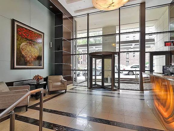 3rd image of 6405 Yellowstone Blvd #417