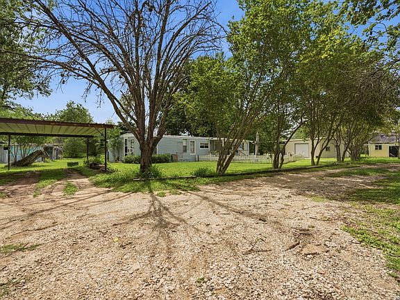 3rd image of 10970 PEARSALL RD