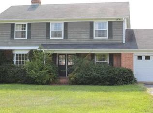5720 Fieldcrest Dr, Scottsville, VA 24590