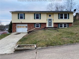 5201 Joy Ln, Cross Lanes, WV 25313