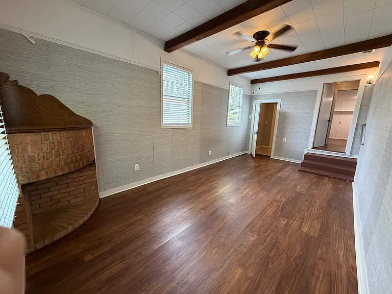 3406 Larkspur Ln — Photo 12