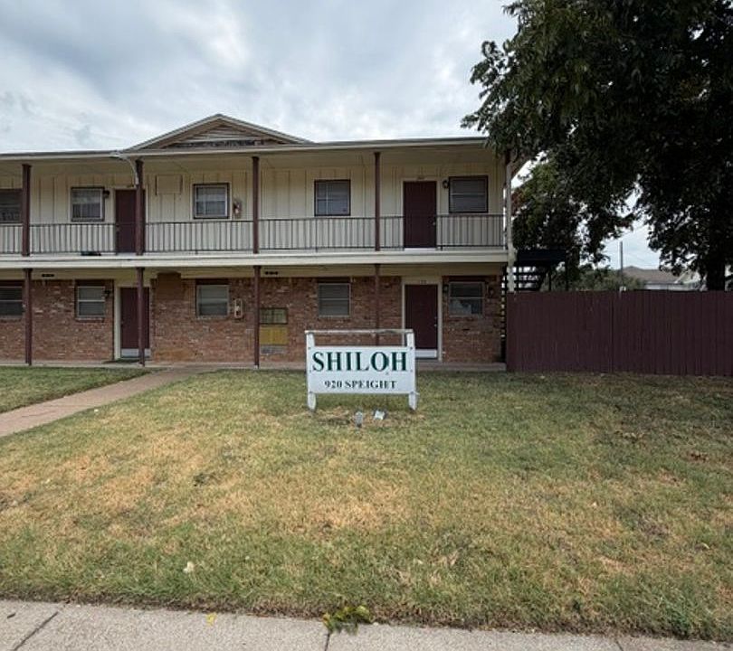 1st image of 920 Speight Ave #102