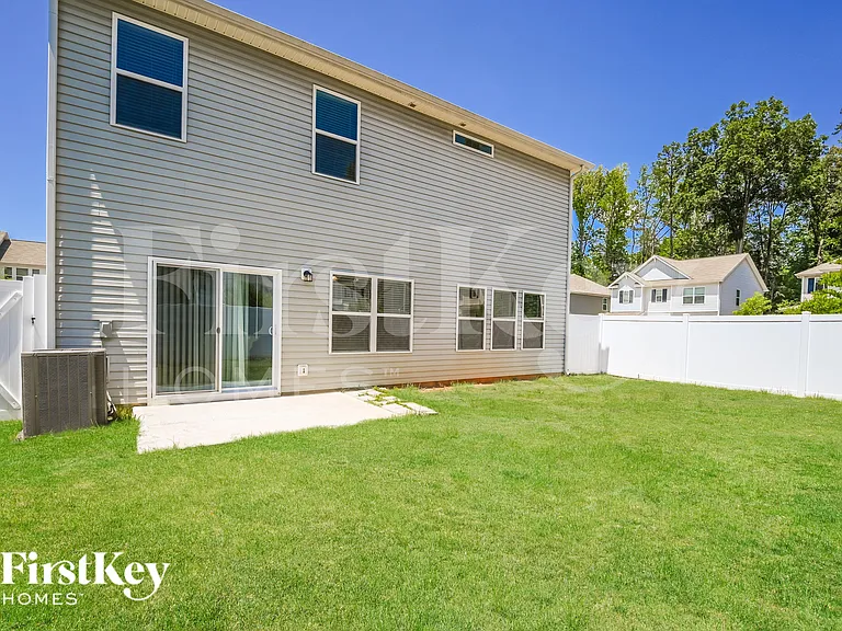 7632 Wallace Farm Ln — Photo 18