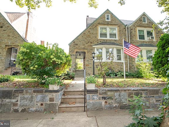 2nd image of 707 Knorr St