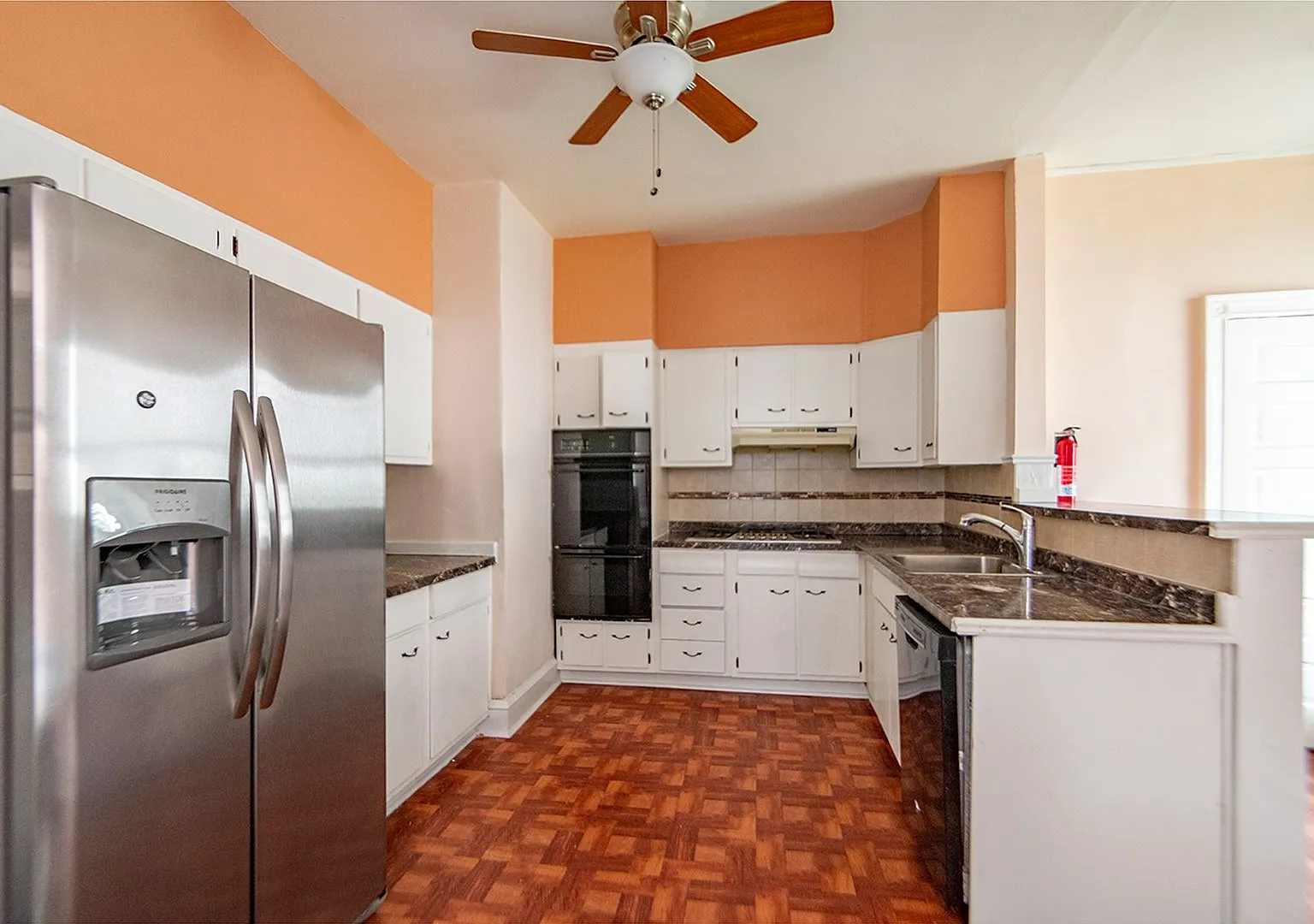 Large Four Bedroom West Philadelphia Home! — Photo 2