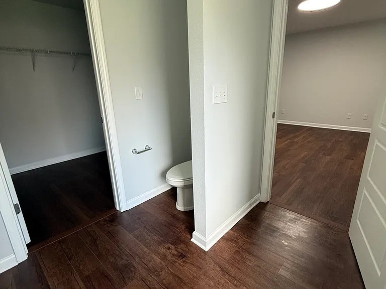 1307 Fairlawn Dr — Photo 11