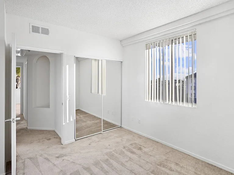 Costa Verde Village Apartments — Photo 53