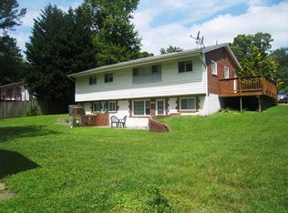 7717 Shreve Rd, Falls Church, VA 22043