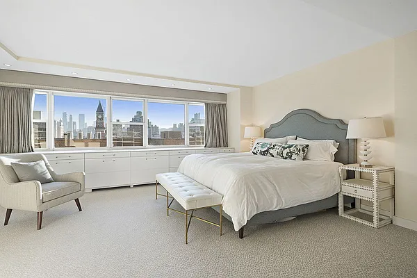 Sold by Compass | media 24