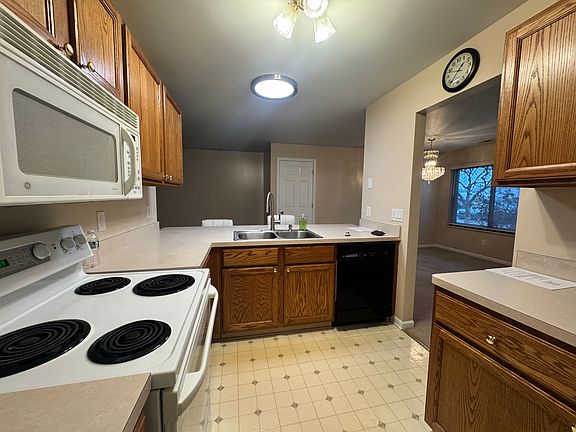 4th image of 30663 Hidden Pines Ln