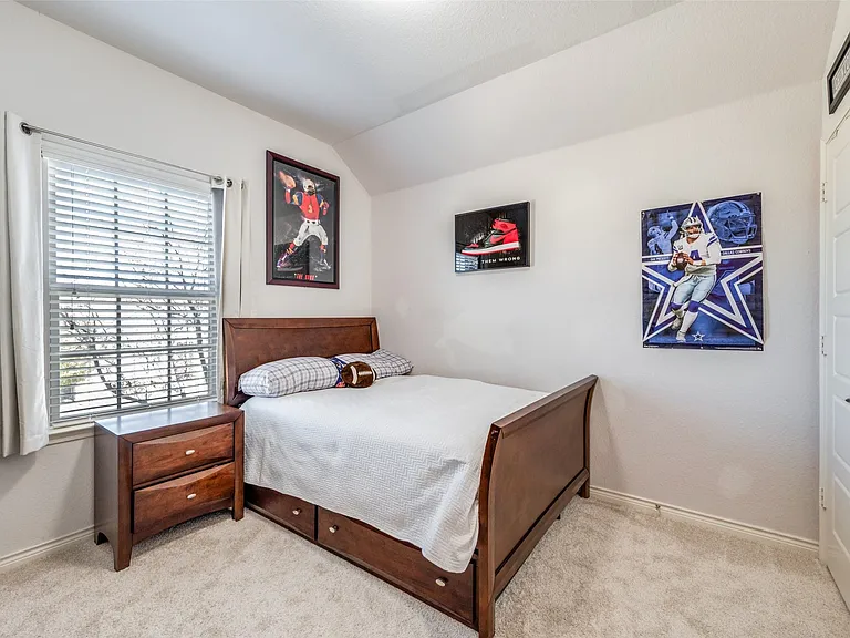 2281 Miramar Dr — Photo 10