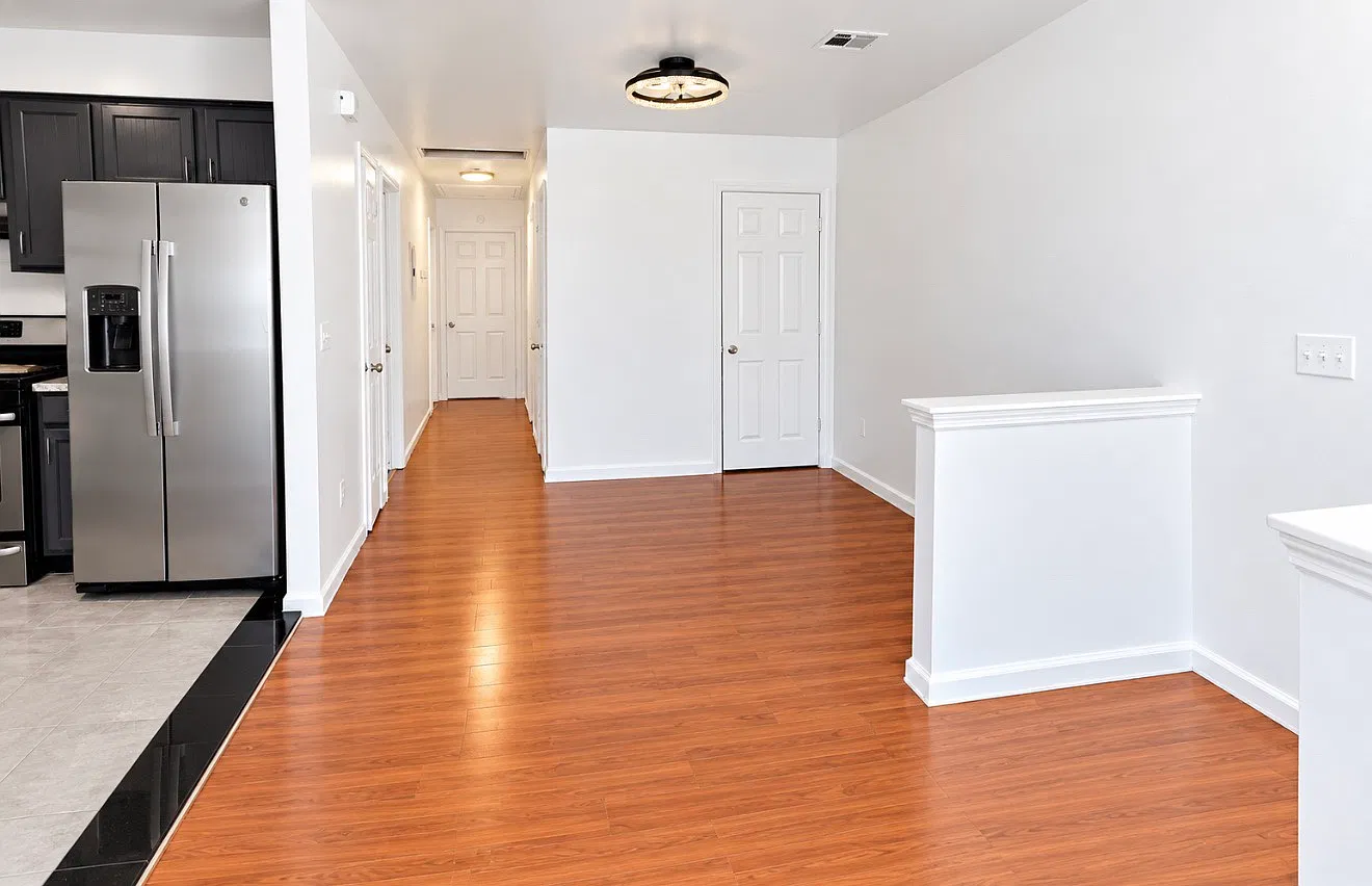 63 Hobson St — Photo 4