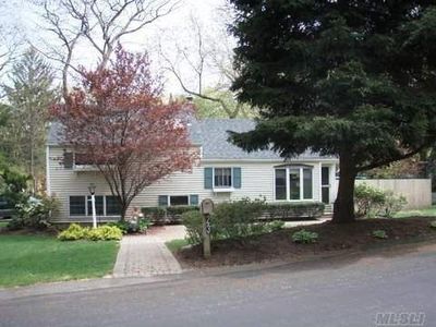 23 Stiles Dr, Melville, NY, 11747