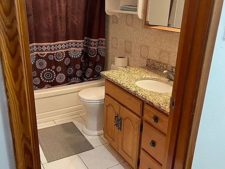 35 Barry Rd — Photo 11