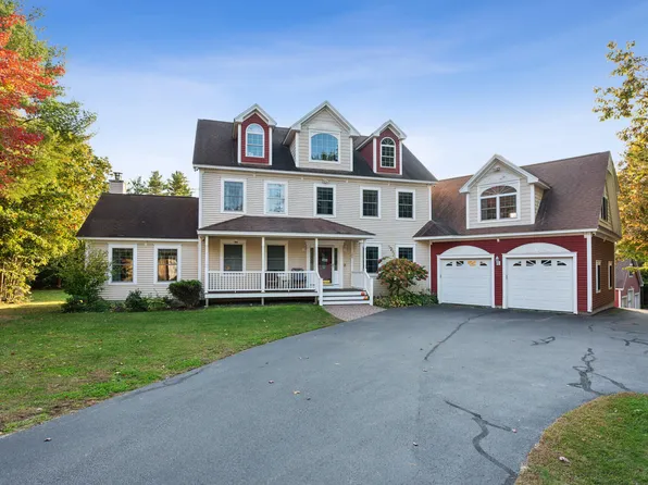 19 Ball Drive, Raymond, ME 04071