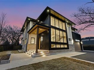 427 Pine Cove Rd, Burlington, ON L7N1W4