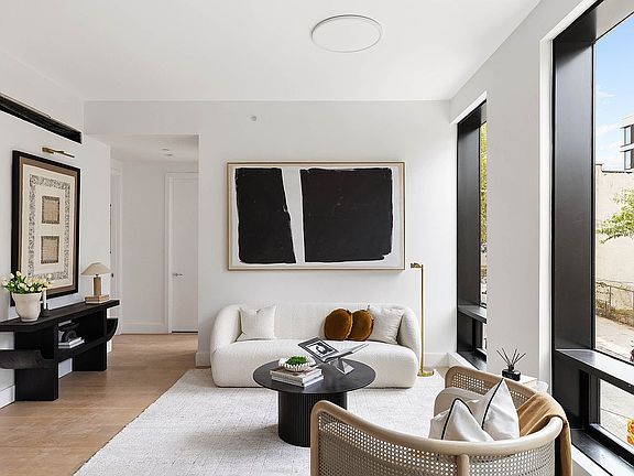 5th image of 661 Driggs Ave #3B